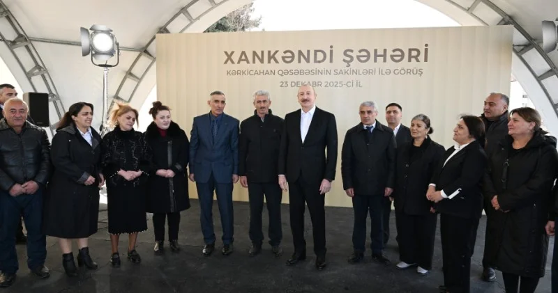 İlham Əliyev Kərkicahan qəsəbəsində sakinlərlə görüşdü