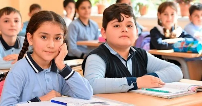 47 mindən çox şagirdin elektron yerdəyişməsi aparıldı