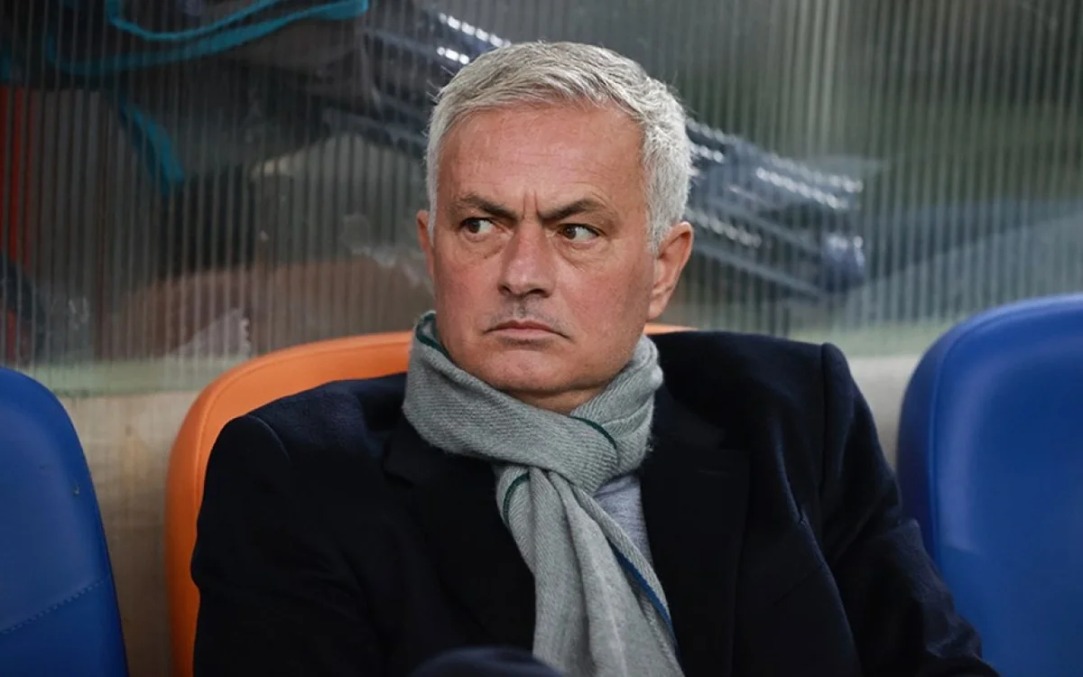 Mourinyo Lion la matçdan əvvəl kuryoz hadisə ilə üzləşib