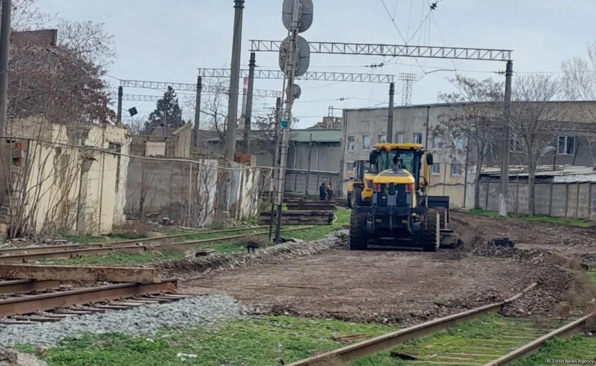 В Азербайджане начат ремонт железных дорог на участке Кешля 2 Ахмедлы