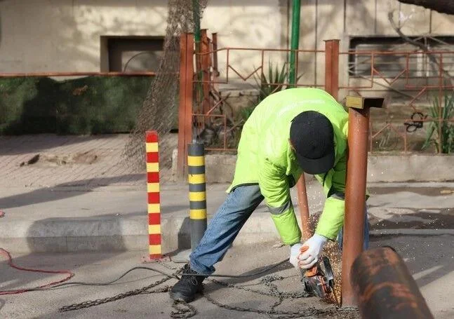 В Баку убрали некоторые искусственные преграды