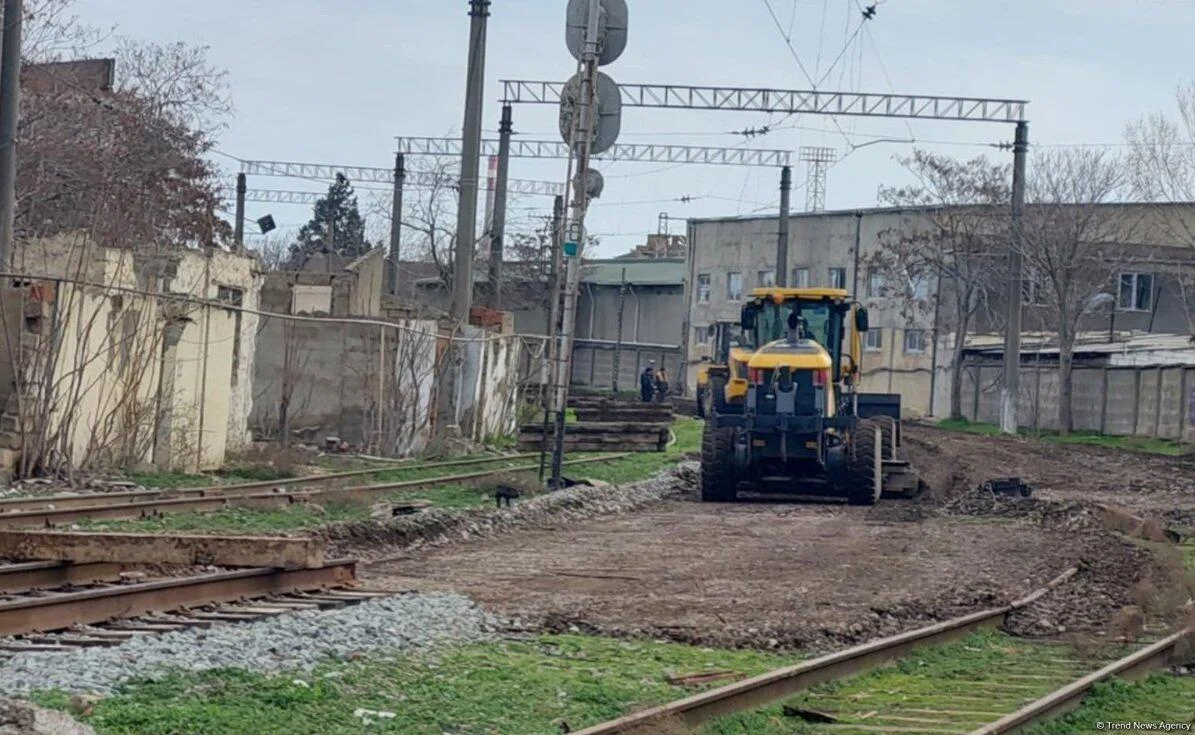 В Азербайджане начат ремонт на одном из экономически важных ж/д участков