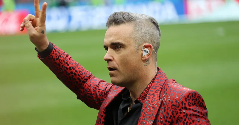 Робби Уильямс установил рекорд по числу хитов в Великобритании