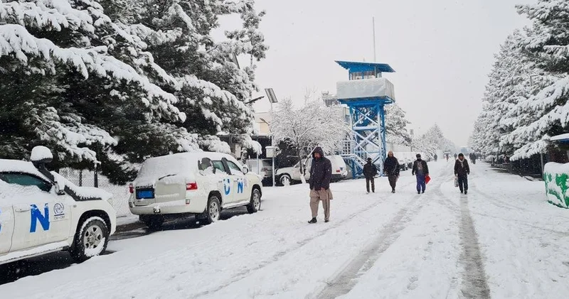 В Афганистане из за сильных снегопадов погибло более 60 человек