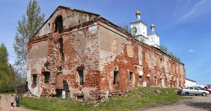 В Беларуси продали монастырь, где жил Наполеон Minval Politika