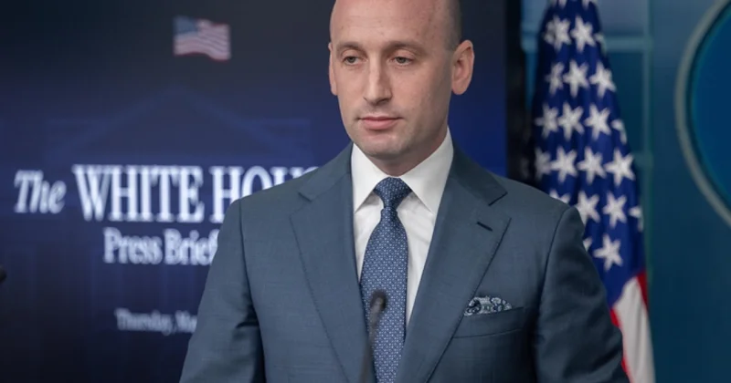 Белый дом: Россия, темные силы, враги, террористы...