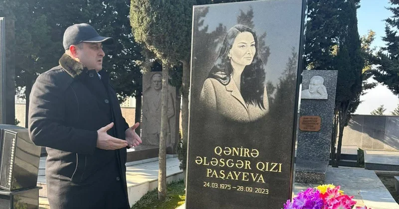 Adil Əliyev Qənirə Paşayevanın məzarını ziyarət etdi FOTO