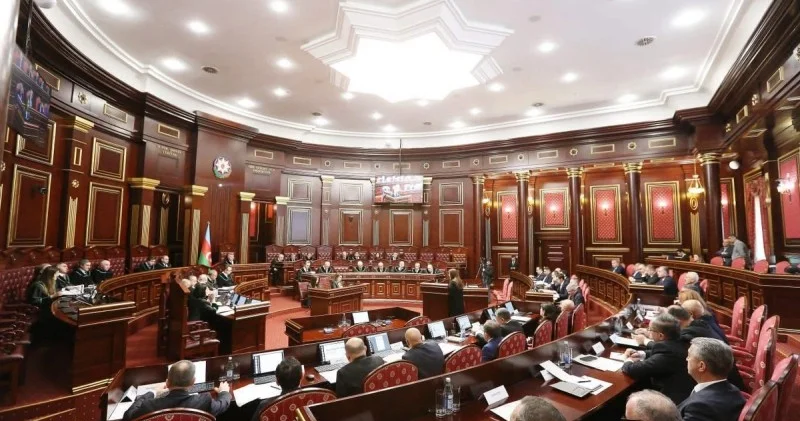 Ali Məhkəmənin Cinayət Kollegiyası 5 faiz iş üzrə qərarları ləğv edib