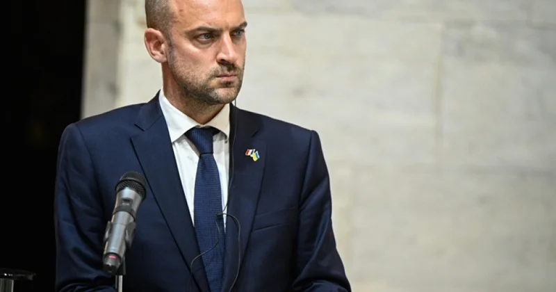 Fransanın xarici işlər naziri Avropanın strateji muxtariyyətini qorumağa çağırıb