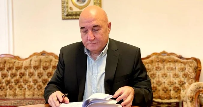 Sovet imperiyası dövründə belə, bir əlində xalqı, digər əlində hökuməti tutmağı bacarmış nadir vəzifə sahiblərindən biri...