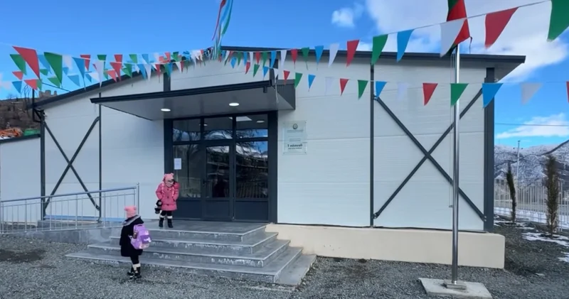 Kəlbəcərdə 100 ə yaxın şagirdin təhsil aldığı modul tipli məktəbdən REPORTAJ “Müəllimlərimiz bizə motivasiya verirlər“