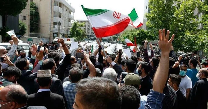 Daily Mail : İranda baş verən qırğında 16.500 nəfər həlak olub