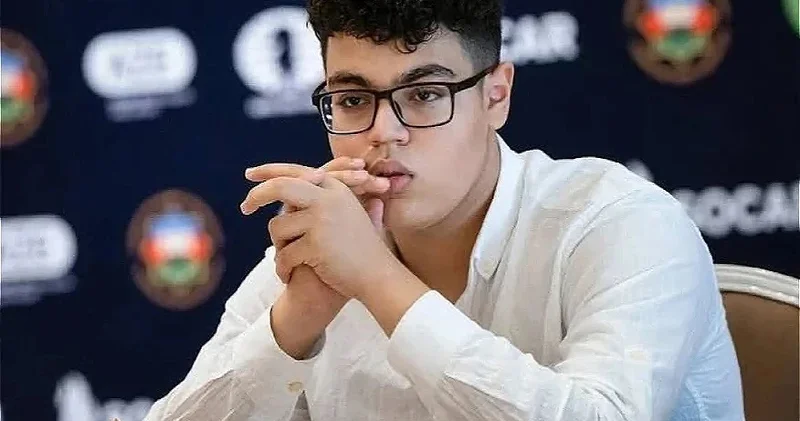 Айдын Сулейманлы сыграл вничью и уступил лидерство