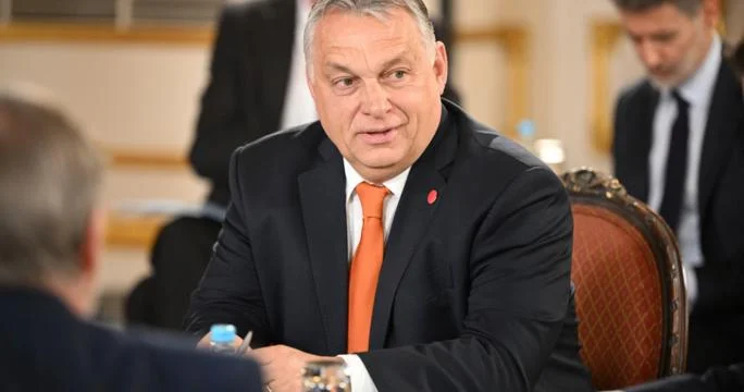 Ukrayna NATO ilə Rusiya arasında bufer zona olmalıdır Orban