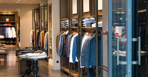 Azərbaycanda vətəndaşlar geyimə 9.6 milyard manat xərcləyib