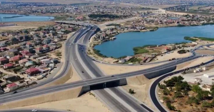 В Баку планируется строительство кольцевой автомобильной дороги