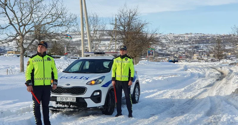 Lerikdə polis hava şəraiti ilə əlaqədar faziləsiz rejimdə fəaliyyətini davam etdirir (FOTO)