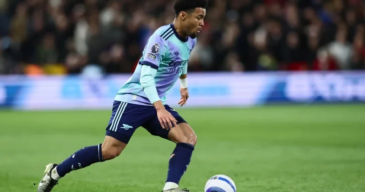 Premyer Liqanın tarixinə düşmüş futbolçu Fransa klubuna keçdi