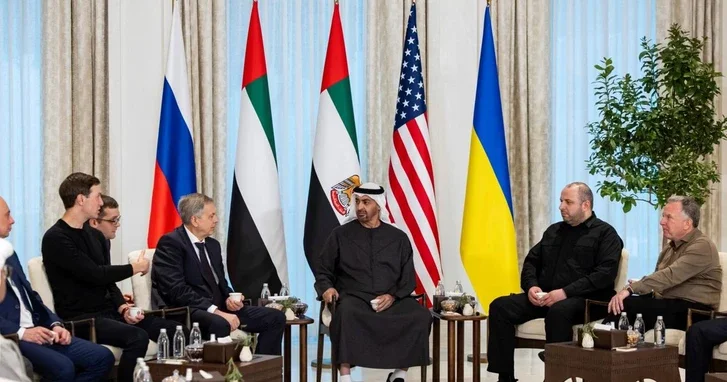 Переговоры по Украине в Абу Даби: второй день встречи пройдет за закрытыми дверями