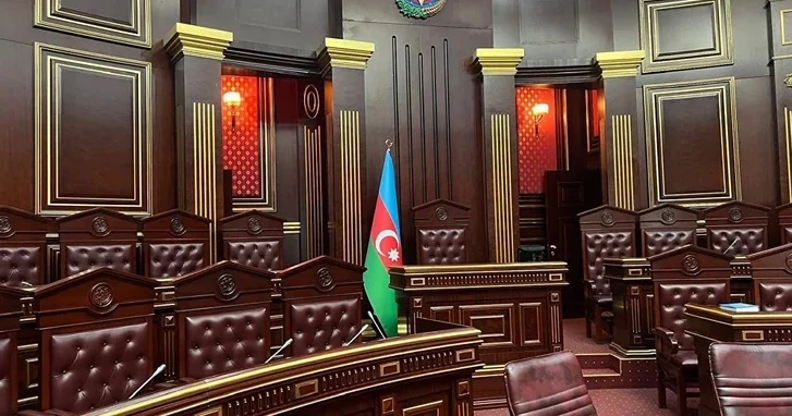Верховный суд Азербайджана подвел итоги года: коммерческие споры выросли почти на 18%