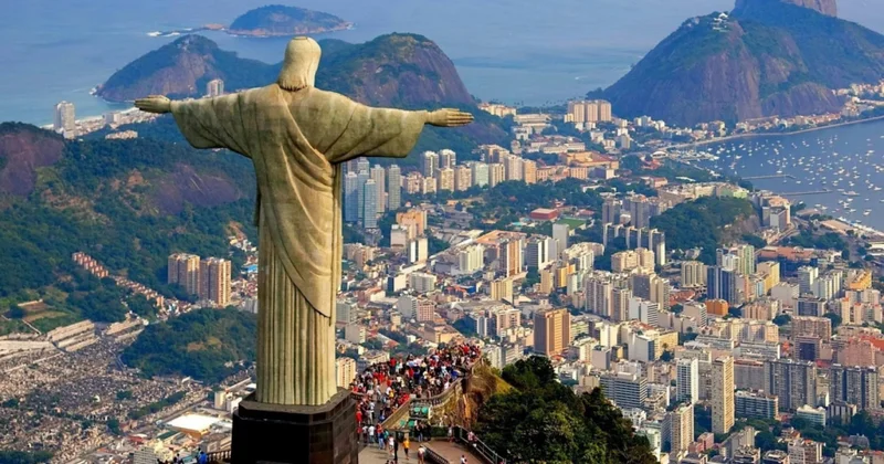 Braziliya Çin vətəndaşları üçün vizanı ləğv edir