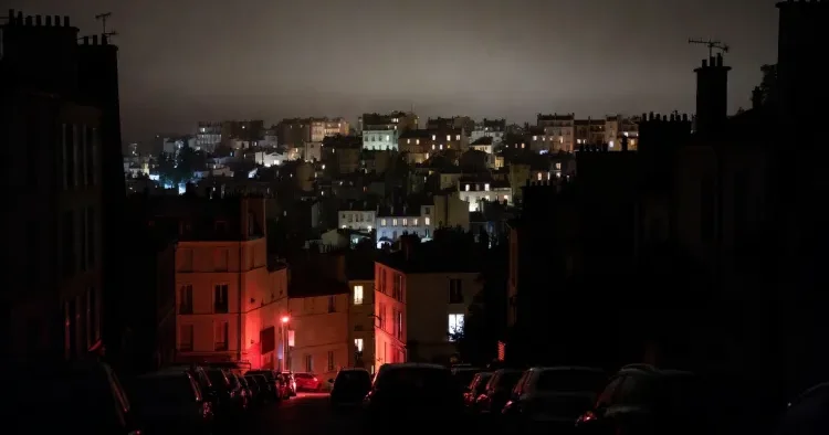 Ukraynada 1 milyondan çox insan işıqsız qaldı