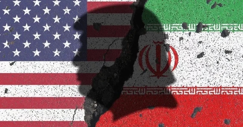 Чиновник: Любая атака США на Иран будет считаться развязыванием полномасштабной войны