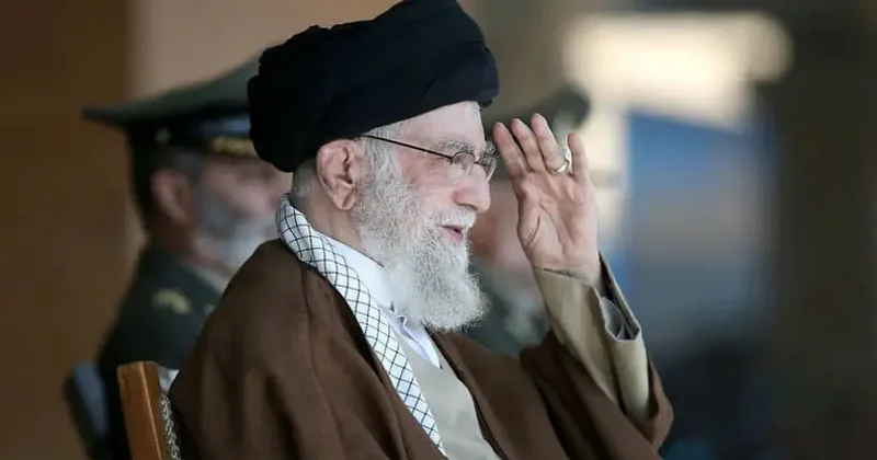 Xamenei Tehranda yeraltı bunkerdə gizlənir KİV