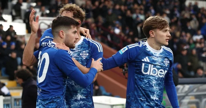 Комо разгромил Торино в матче Серии А