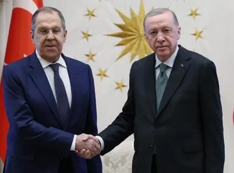 Lavrov Ukrayna böhranı ilə bağlı Ankara ilə dialoqu davam etdirməyə razılaşıb