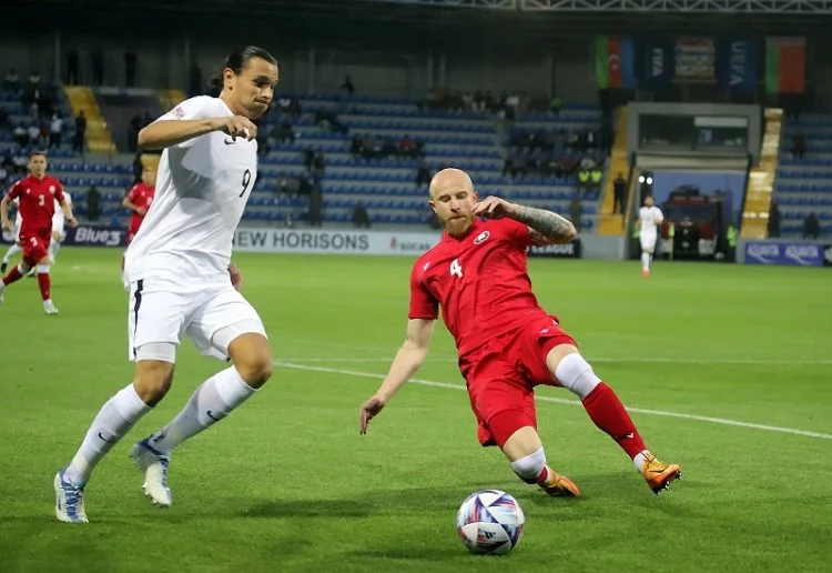 Renat Dadaşov Polşa klubunda, Legiya ilə oyunu izlədi Polşa mətbuatı