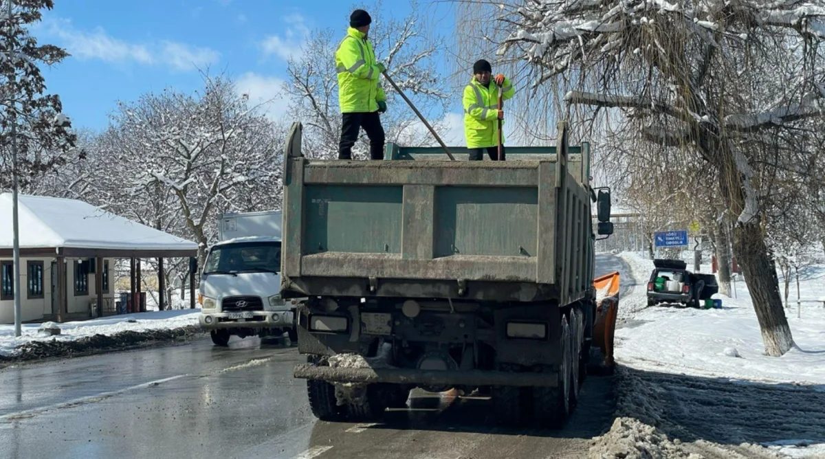 Возобновилось движение транспорта на дороге Баку Шамахы Евлах