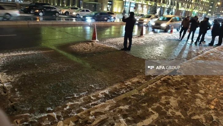 На столичном проспекте просел участок дороги