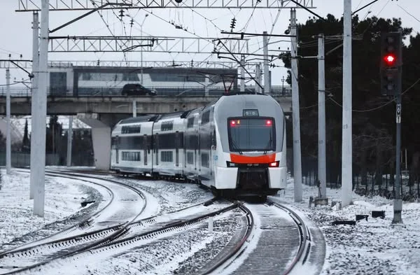 ADY qarlı havada 60 min sərnişin daşıyıb