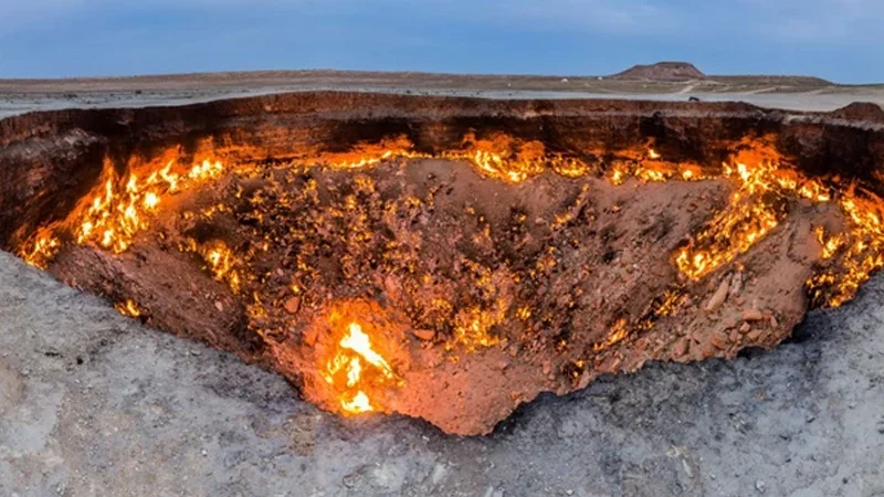 Dünyanın cəhənnəmə açılan qapıları (FOTO)