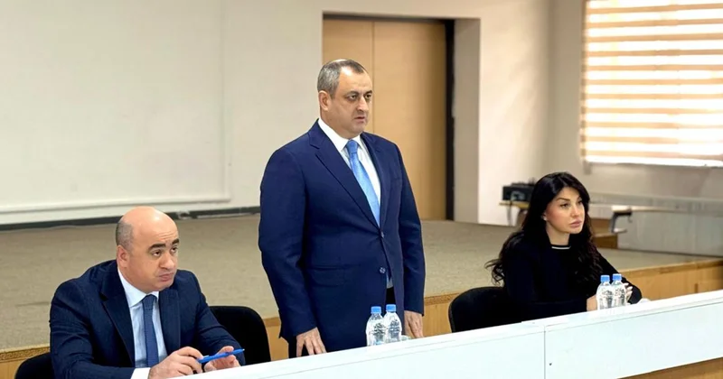 Suraxanıda səyyar görüşlər davam edir Fotolar