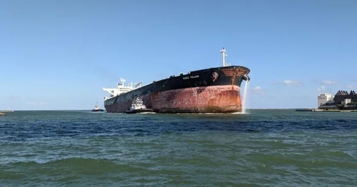 Американский флот захватил танкер, пытавшийся вывезти венесуэльскую нефть