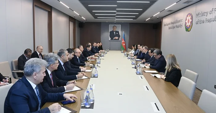 Ceyhun Bayramov türk və gürcü qonaqlarla görüşüb