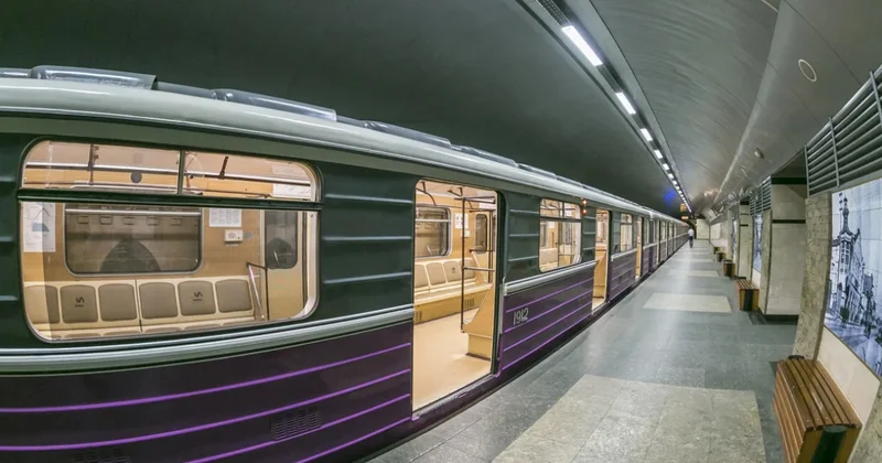 Задержка в бакинском метро