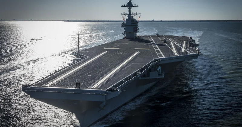 Лучший авианосец США затопило канализационными отходами недалеко от Ирана Minval Politika
