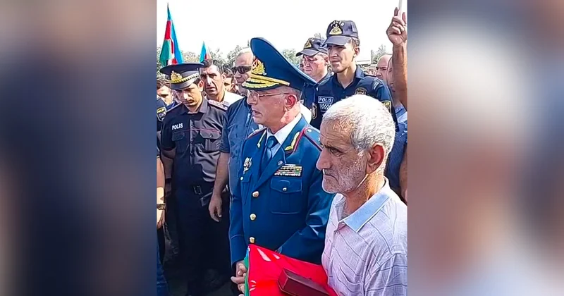 Zərdabda şəhid atası vəfat etdi Foto