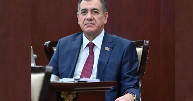 Deputat işçi qruplarla bağlı təklif irəli sürdü