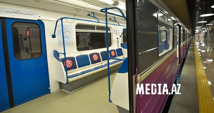 На красной и зеленой линиях бакинского метро возникли задержки из за поломки состава