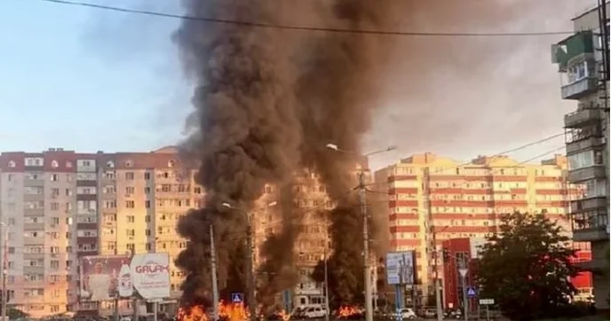 Rusiya ordusu Sumı şəhərinin mərkəzini raketlə vurub Çoxlu sayda yaralı var