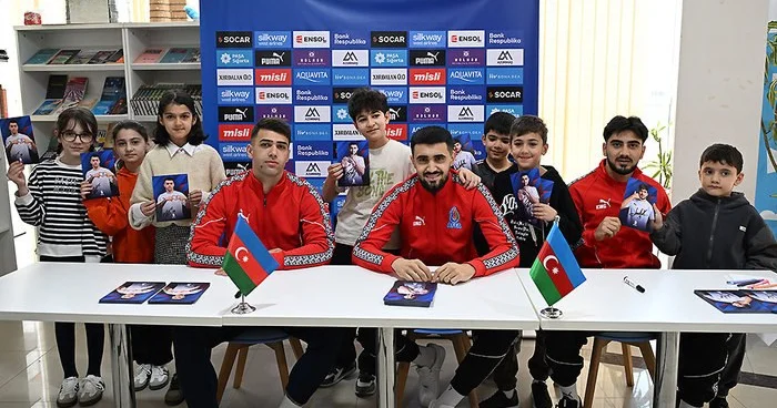 Milli komandamızın üzvləri Sumqayıt Gənclər Evində FOTOLAR
