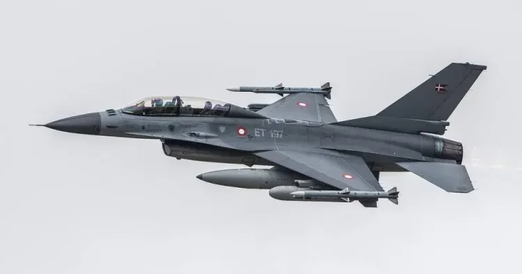 ABŞ Yaxın Şərqə daha bir F 16 qırıcı təyyarəsi eskadrilyası GÖNDƏRDİ