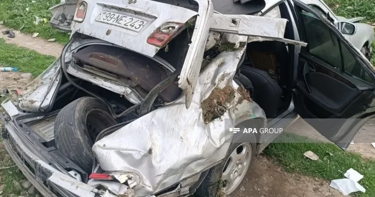 Tovuzda sürücü Mercedes i aşırıb öldü