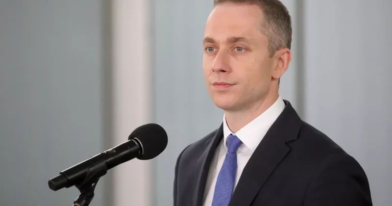 В Минобороны Польши Навроцкого назвали вассалом Орбана