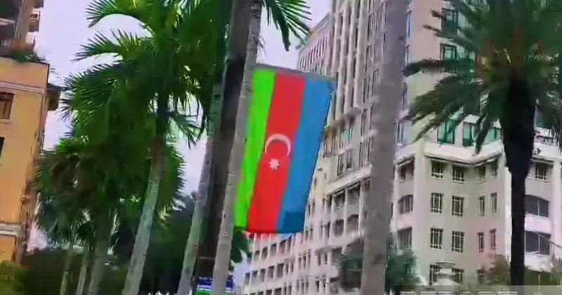 ABŞ nin Florida ştatının məşhur küçəsində Azərbaycan bayrağı ucaldılıb FOTO
