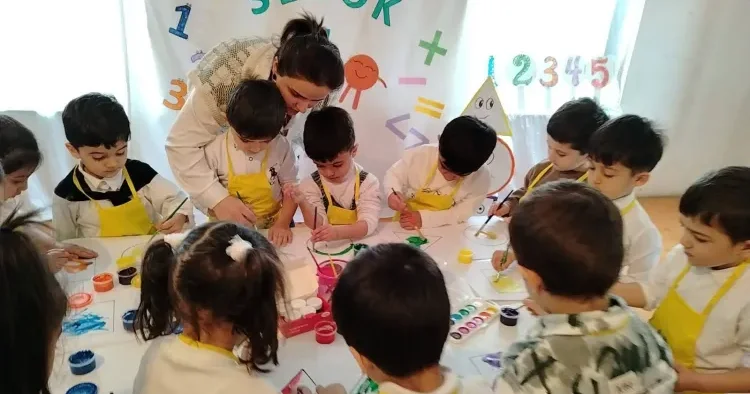 Bağçada müəllim işləmək istəyənlərin NƏZƏRİNƏ!
